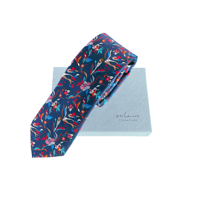 'ORCHID BATIK & COLOURFUL SINGAPORE' Silk Tie & Pocket Square Gift Set