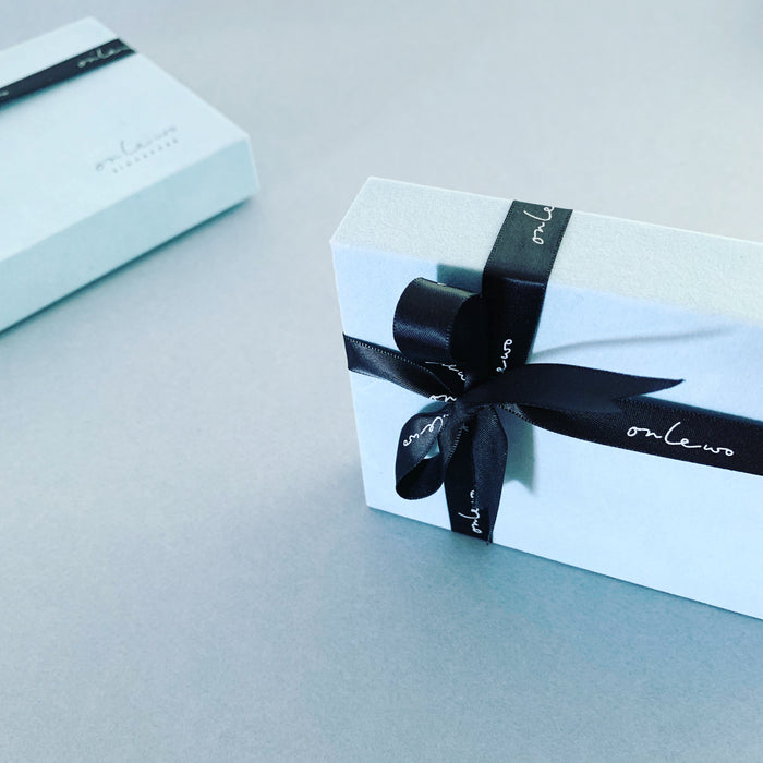‘SINGAPORE RIVER’ MagSafe Leather Wallet